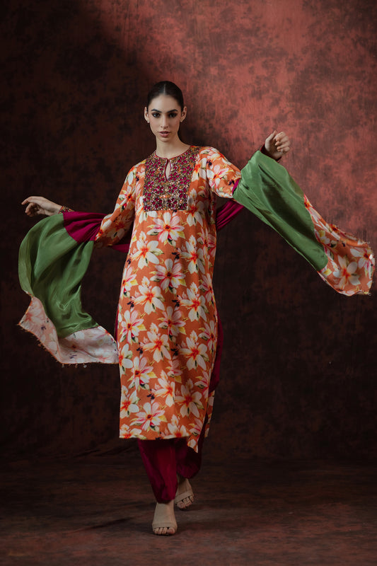 Cosmos Bloom Kurta Set