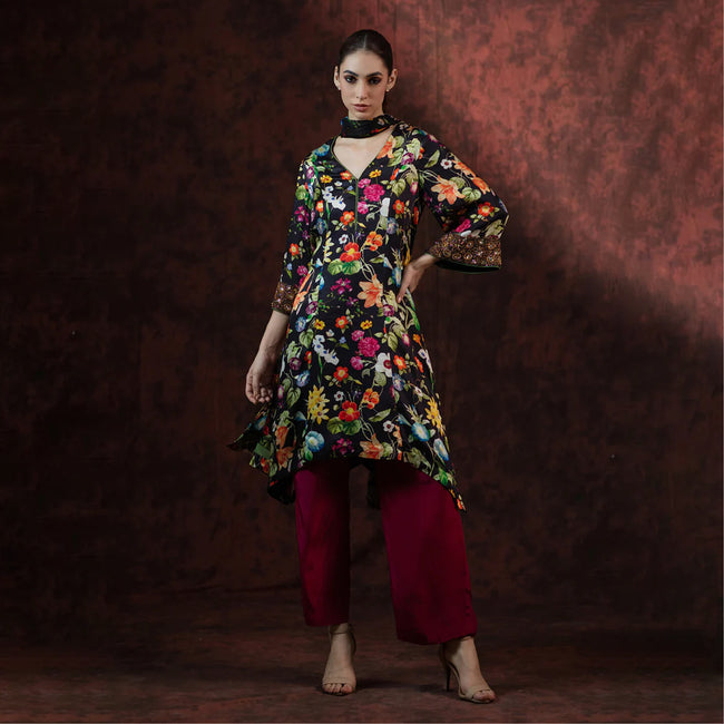 Midnight Bloom Floral Set